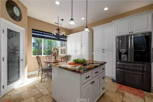 30391 Sparkle Dr, Canyon Lake, CA 92587 - Photo 9