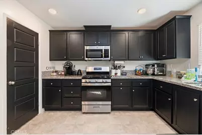 32894 Crown Point Lane, Lake Elsinore, CA 92530 - Photo 11