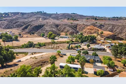 16672 Mockingbird Canyon Road, Riverside, CA 92504 - Photo 33