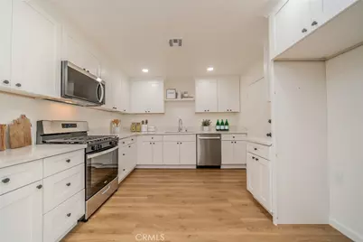 6735 Merito Avenue, San Bernardino, CA 92404 - Photo 9