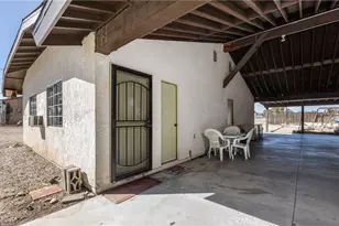 11090 Pinon, Hesperia, CA 92345 - Photo 7