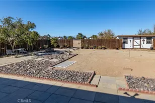 11090 Pinon, Hesperia, CA 92345 - Photo 27