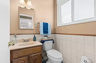 11032 Davenrich, Santa Fe Springs, CA 90670 - Photo 15