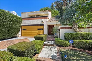 25962 Ernestine Ct, Laguna Hills, CA 92653 - Photo 3