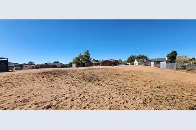 15135 Cheyenne, Apple Valley, CA 92307 - Photo 51