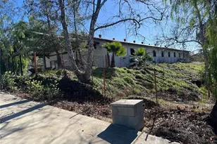 37220 Quarter Valley Rd, Temecula, CA 92592 - Photo 11