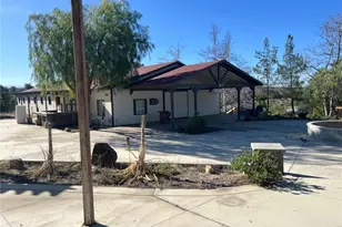 37220 Quarter Valley Rd, Temecula, CA 92592 - Photo 13