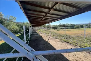 37220 Quarter Valley Rd, Temecula, CA 92592 - Photo 21