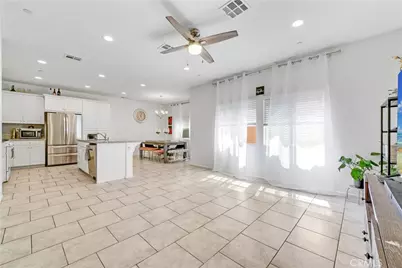 24246 Hazelnut, Murrieta, CA 92562 - Photo 5