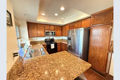 2413 S Parco Avenue, Ontario, CA 91761 - Photo 5