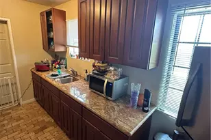 6674 Easton, East Los Angeles, CA 90022 - Photo 9