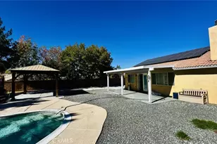 15358 Lookout, Victorville, CA 92307 - Photo 31