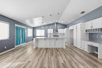 15358 Lookout, Victorville, CA 92307 - Photo 19