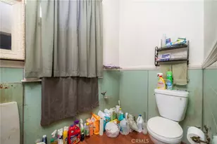 698 Terrace Rd, San Bernardino, CA 92410 - Photo 17