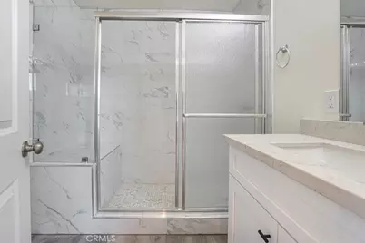 16105 Tawney Ridge Ln, Victorville, CA 92394 - Photo 11