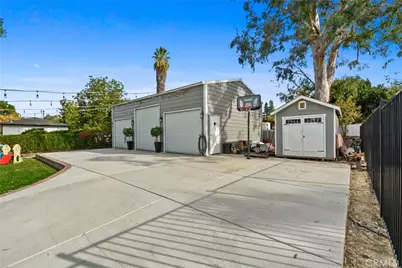 1033 W Palm Avenue, Redlands, CA 92373 - Photo 37