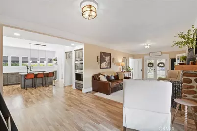 1033 W Palm Avenue, Redlands, CA 92373 - Photo 15