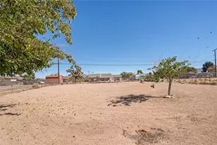 12827 Tamiani, Apple Valley, CA 92308 - Photo 33