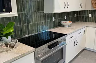 355 Newland, Los Angeles, CA 90042 - Photo 9