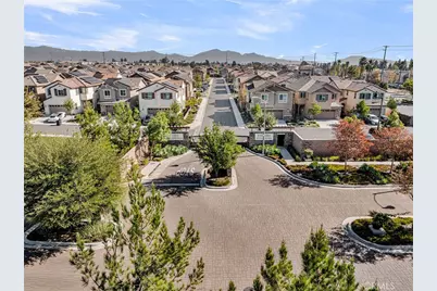 16064 Symphony Lane, Fontana, CA 92336 - Photo 33