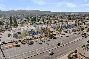 16064 Symphony Ln, Fontana, CA 92336 - Photo 35