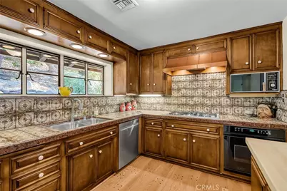 6146 Hawarden Drive, Riverside, CA 92506 - Photo 27