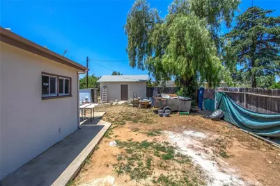 12190 Gladys, Yucaipa, CA 92399 - Photo 29
