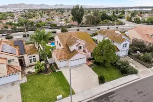 8748 Mesa Oak Dr, Riverside, CA 92508 - Photo 37