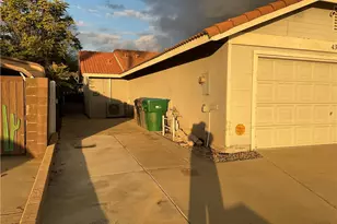 43970 Moonlighting, Hemet, CA 92544 - Photo 3