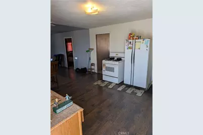 1071 Center Street, Riverside, CA 92507 - Photo 3