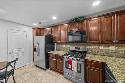 2261 Indigo Hills Drive #3, Corona, CA 92879 - Photo 17