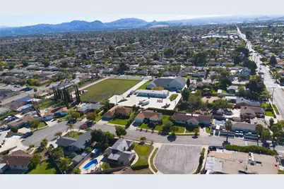 255 W Valencia, Rialto, CA 92376 - Photo 33