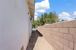 255 W Valencia, Rialto, CA 92376 - Photo 31