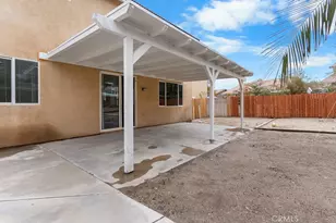 15611 Kadota, Victorville, CA 92395 - Photo 39