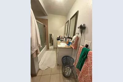 1555 McDonald Avenue, Wilmington, CA 90744 - Photo 37