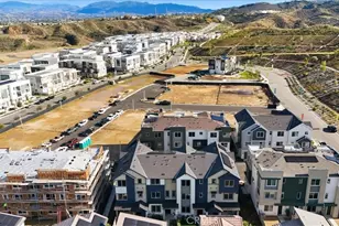 27315 Bear Creek Ln, Valencia, CA 91381 - Photo 49