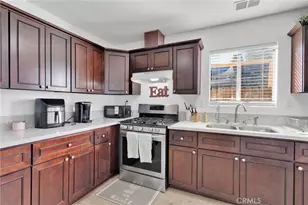 10450 Cimmeron Trail, Adelanto, CA 92301 - Photo 13