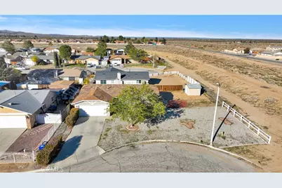 10450 Cimmeron Trail, Adelanto, CA 92301 - Photo 35