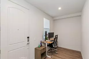 129 Dove Lndg, Covina, CA 91722 - Photo 5