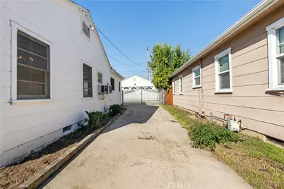 632 W I, Ontario, CA 91762 - Photo 15