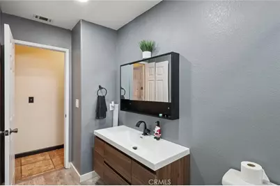 13322 Chenin Blanc Court, Apple Valley, CA 92308 - Photo 25