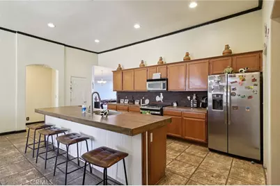 13322 Chenin Blanc Court, Apple Valley, CA 92308 - Photo 11