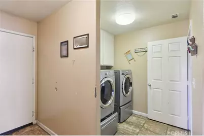 13322 Chenin Blanc Court, Apple Valley, CA 92308 - Photo 15