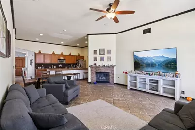13322 Chenin Blanc Court, Apple Valley, CA 92308 - Photo 7