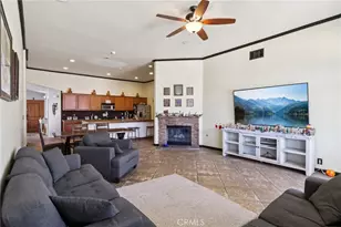 13322 Chenin Blanc Ct, Apple Valley, CA 92308 - Photo 7