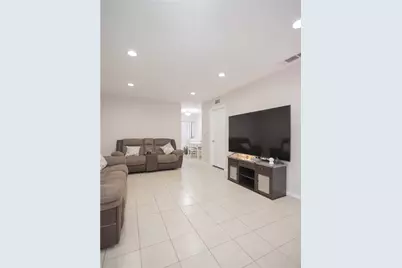 14527 Plummer #202, Panorama City, CA 91402 - Photo 7