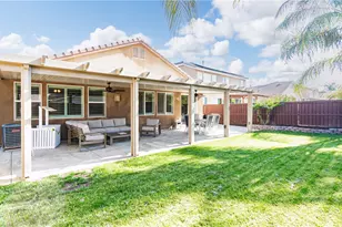 27055 Back Bay Dr, Menifee, CA 92585 - Photo 23