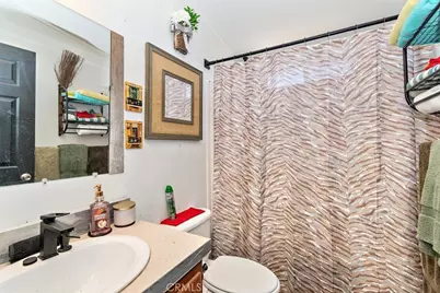 12730 Fir Street, Oak Hills, CA 92344 - Photo 33