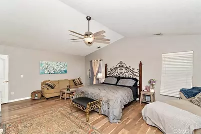 12730 Fir Street, Oak Hills, CA 92344 - Photo 11