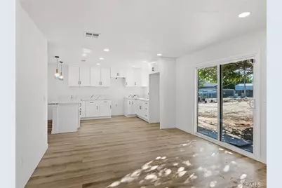 21225 Lone Eagle, Apple Valley, CA 92308 - Photo 17